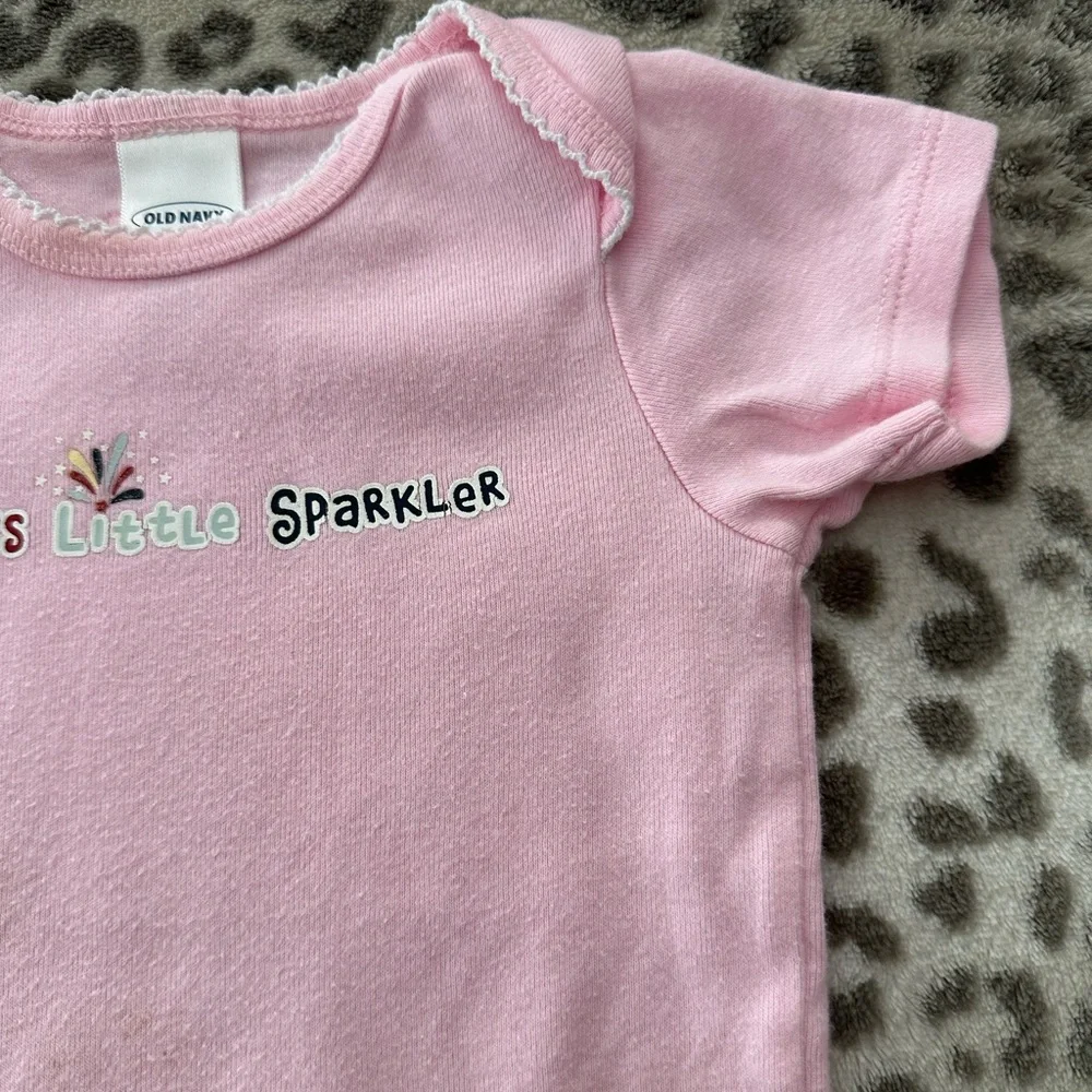 2006 Old Navy Daddy’s Little Sparkler Short Sleeve Bodysuit Onesie Pink 6-12 mo